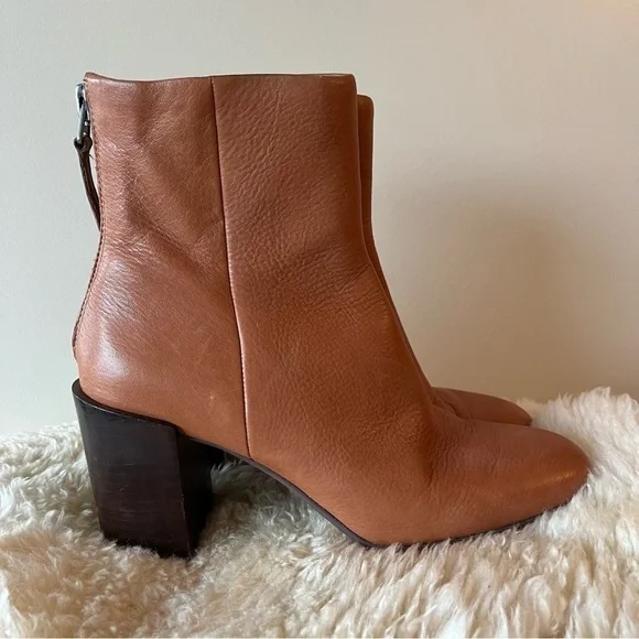 Dolce Vita Cyan Cognac Leather Ankle Booties - Picture 4 of 16